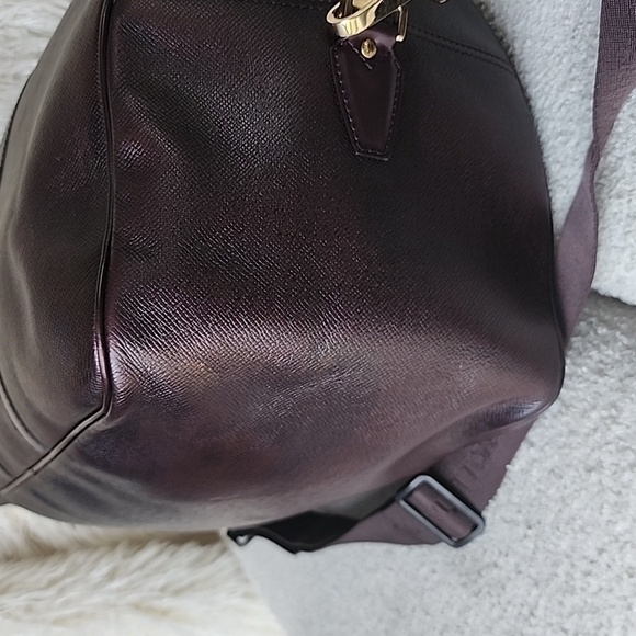 Authentic Rare Burgandy Louis Vuitton Kendall Taiga leather duffle bag - Picture 9 of 15